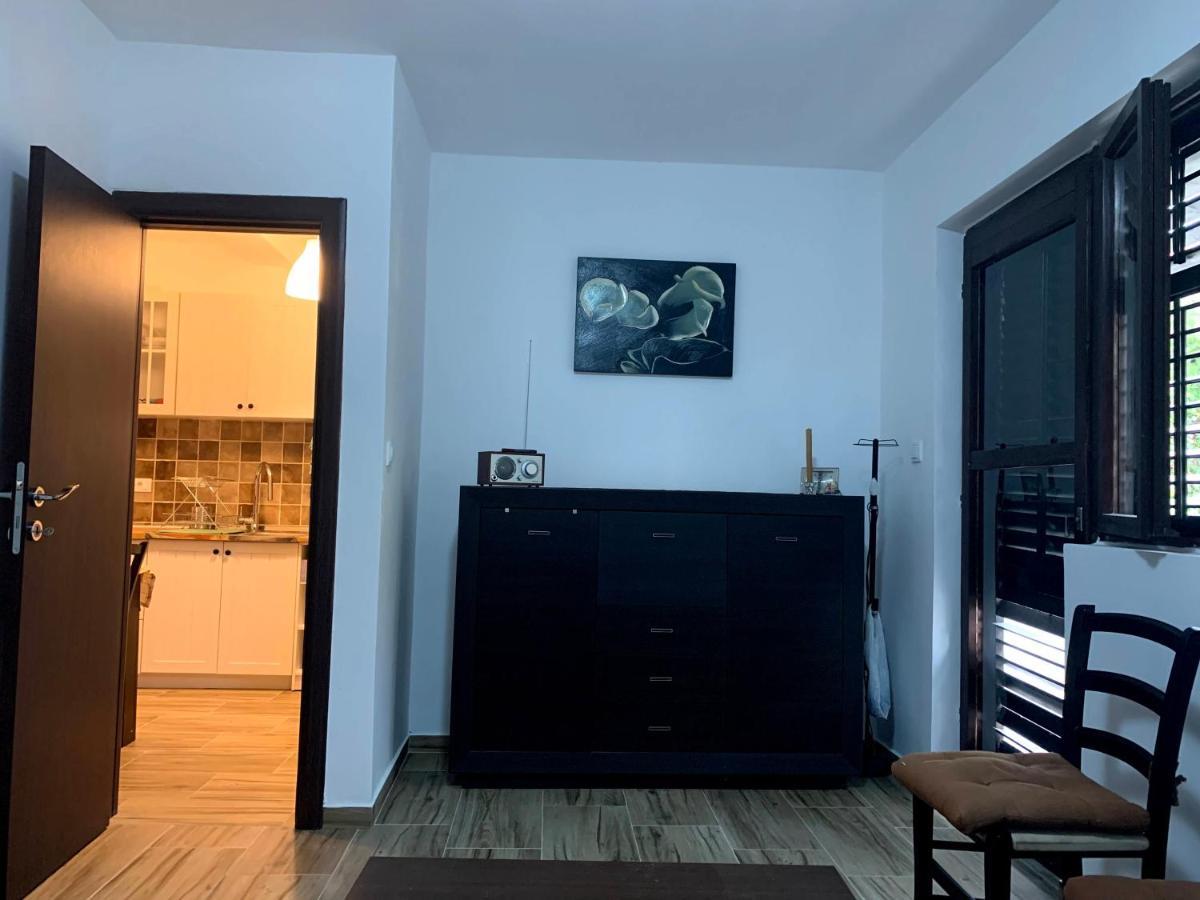 Apartment Senka Tivat Exterior foto